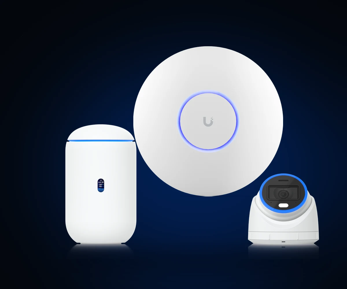 Access point UniFi U7 Pro, UniFi Dream Router 7 y cámara UniFi AI Turret