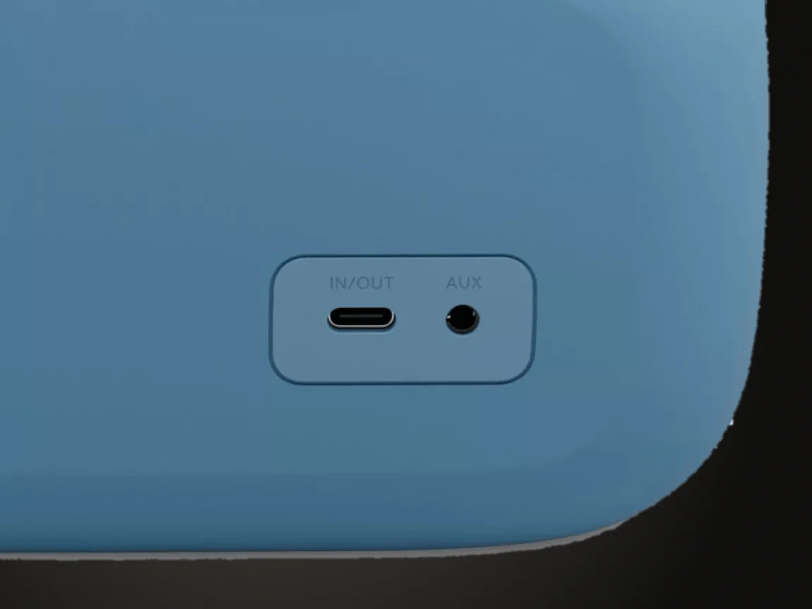 Puerto USB-C de entrada y salida y entrada AUX del SoundLink Max