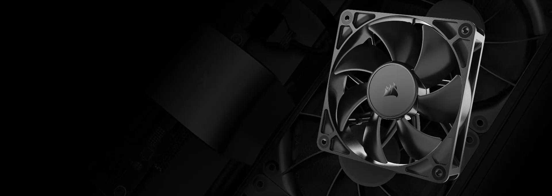 Cuatro ventiladores RS120 PWM incluidos
