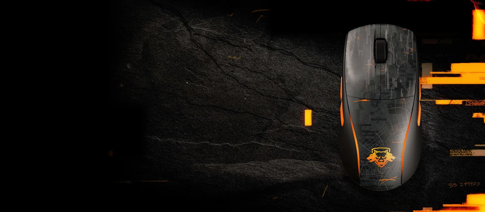 Mouse gamer Corsair M75 Wireless edición Call of Duty Black Ops 6 visto desde arriba sobre fondo de roca oscura con detalles naranjas