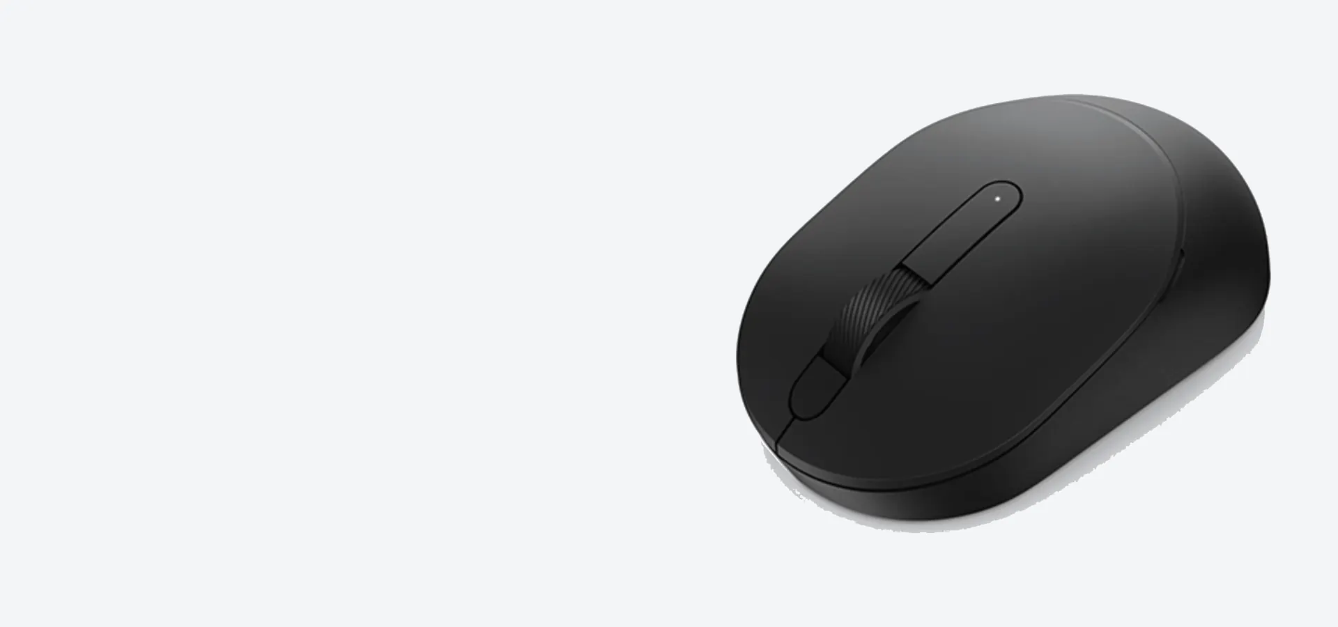 Mouse inalámbrico Dell Mobile MS3320W negro, visto en perspectiva