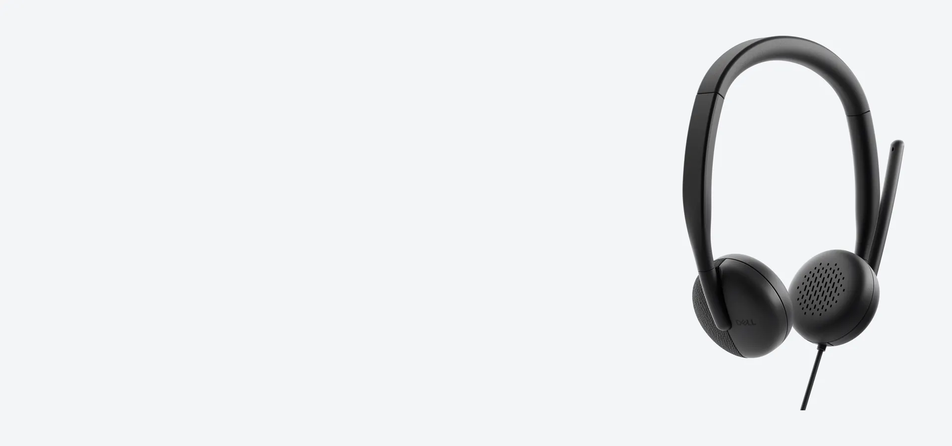 Auriculares Dell Pro WH3024 negros con micrófono articulado, vistos de frente