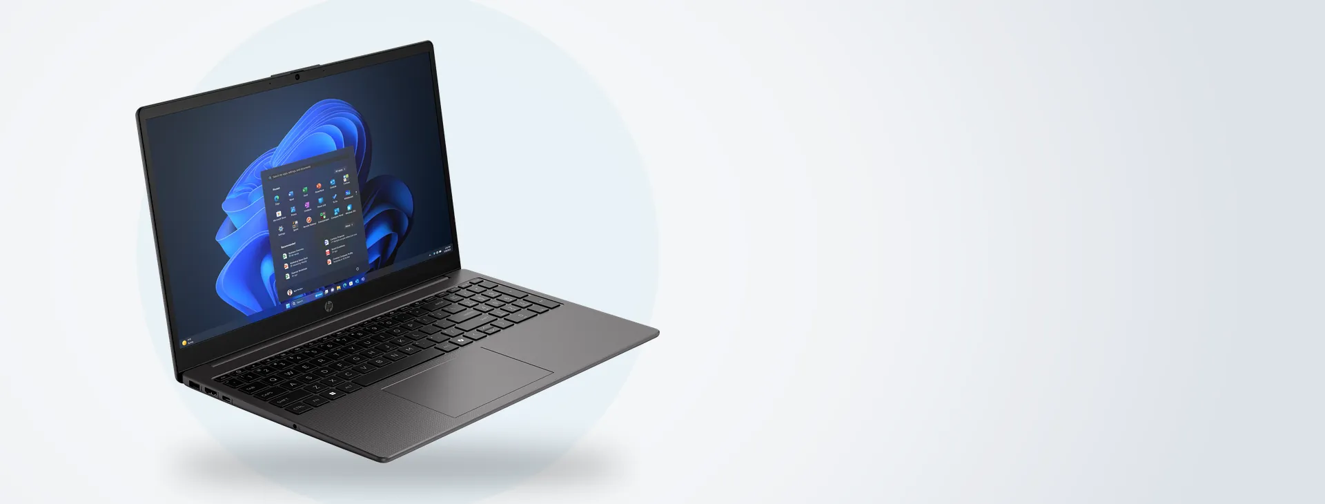 Pantalla de 15,6" y teclado completo