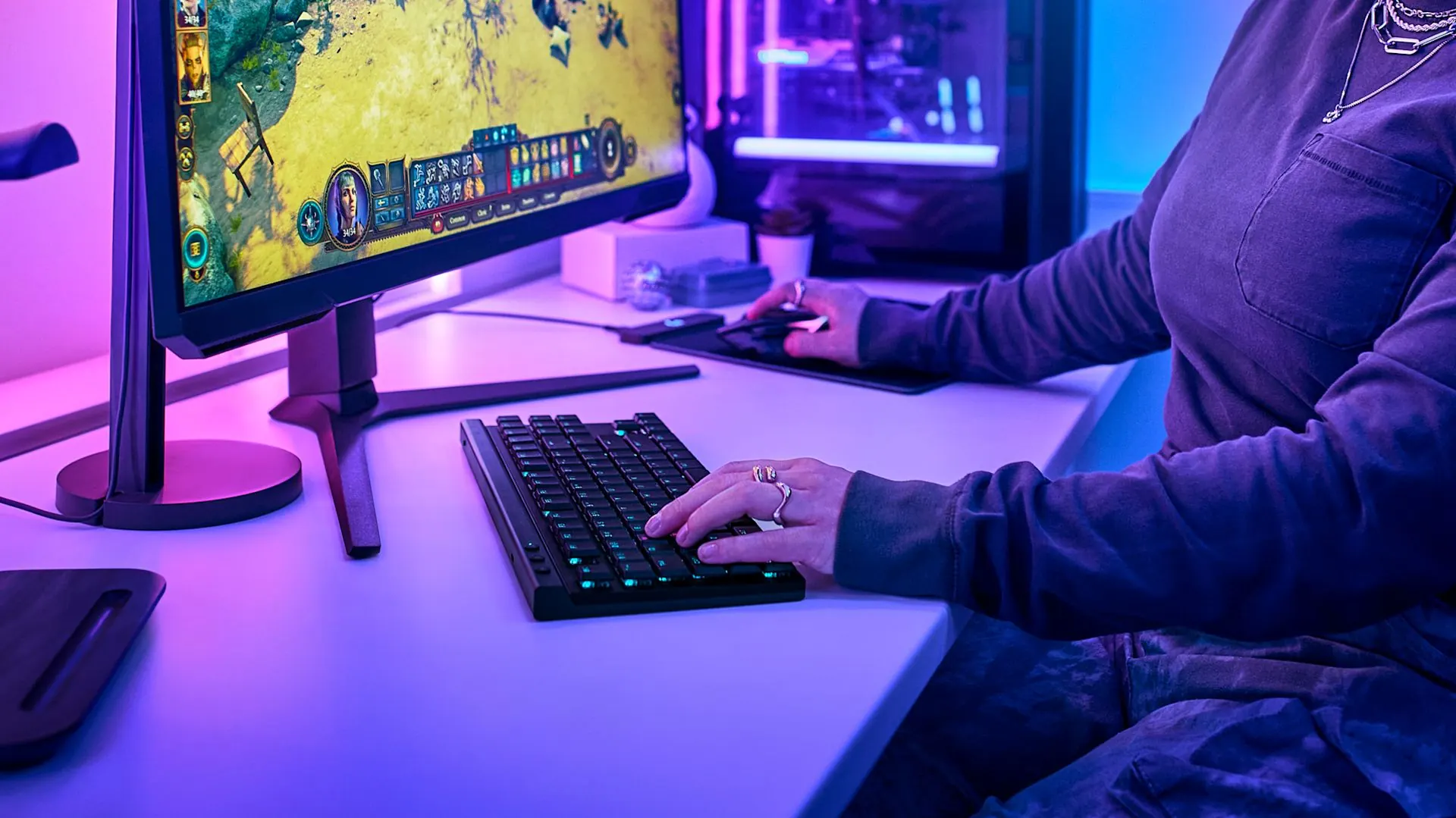 Escritorio gamer con el Logitech G515 TKL