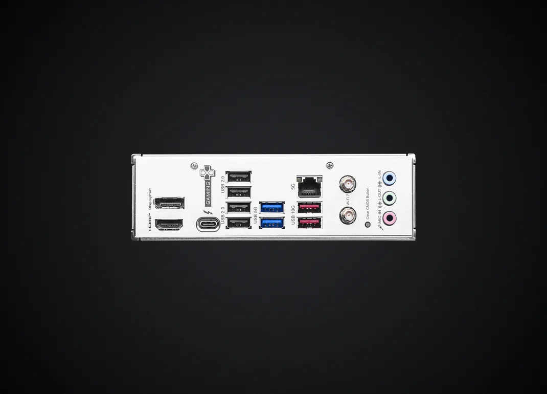 Panel trasero de la MSI B860 GAMING PLUS WIFI con Thunderbolt 4, LAN y antenas Wi-Fi