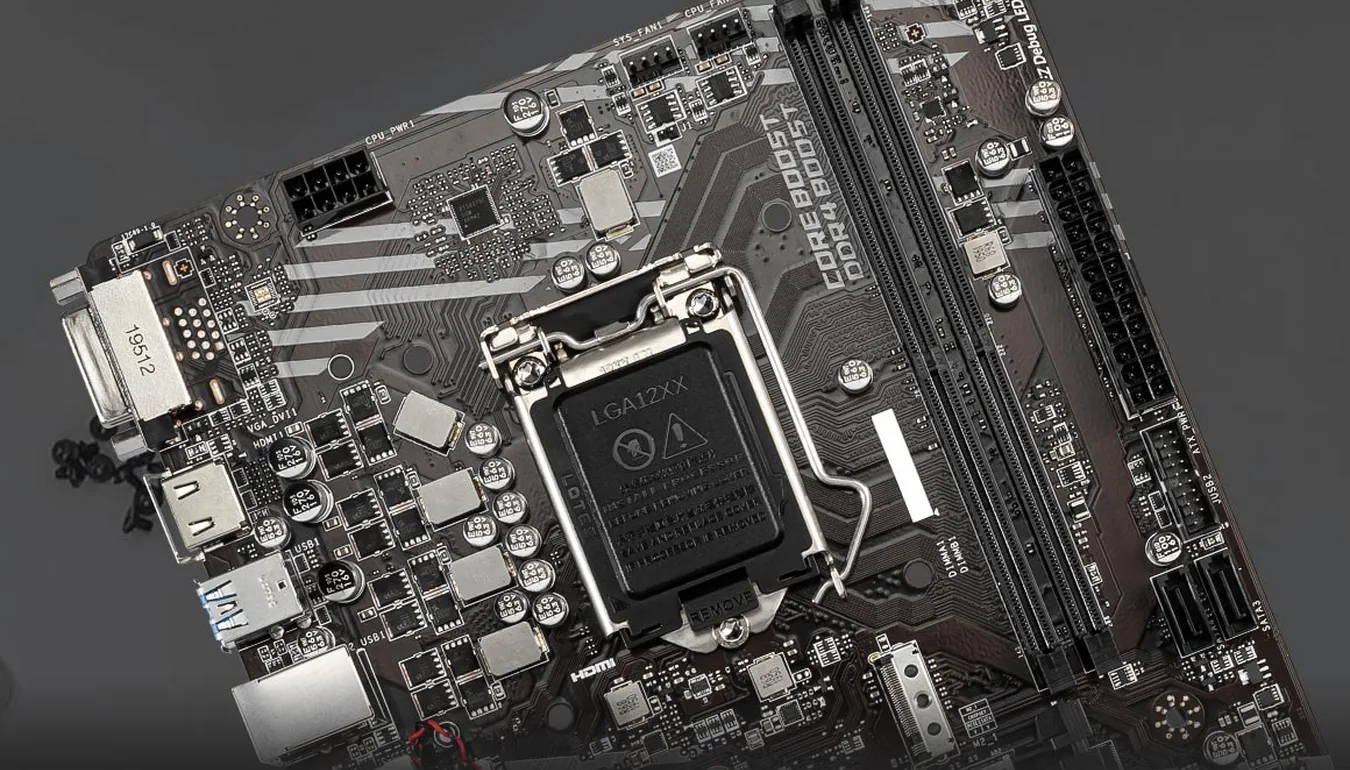 Socket LGA 1200 y ranuras DDR4 de la MSI H410M-A PRO