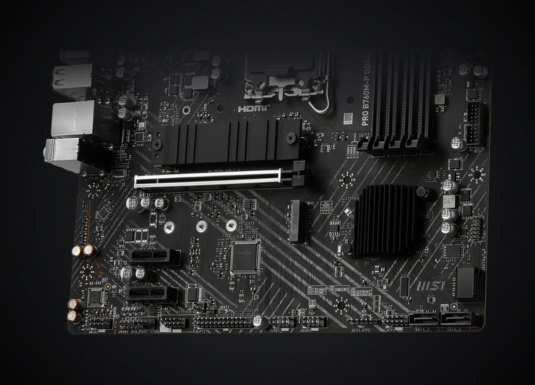 M.2 Shield Frozr, ranuras PCIe y disipador del chipset de la MSI PRO B760M-P DDR4