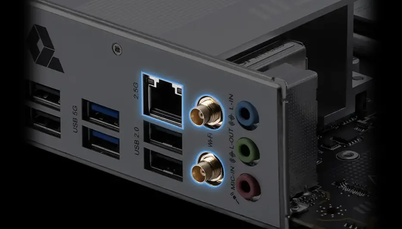 Panel trasero de la MSI PRO H810M-B WIFI6E con LAN 2,5G y antenas Wi-Fi
