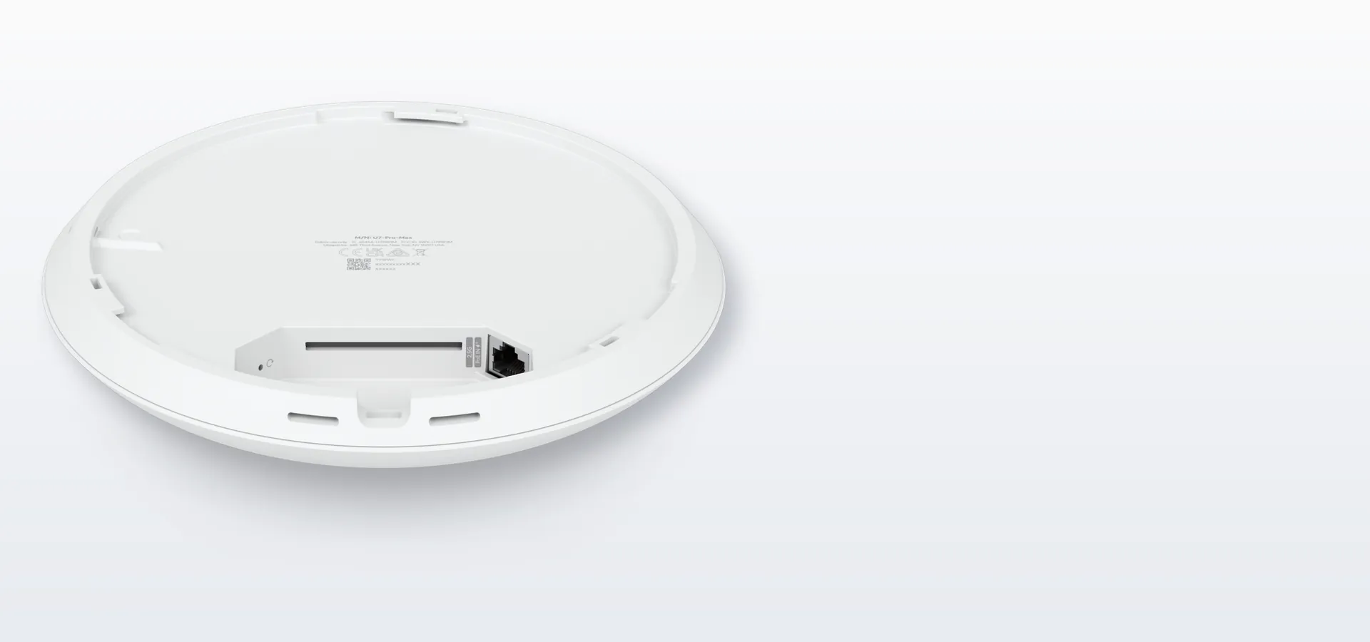 Uplink de 2,5 GbE con PoE+